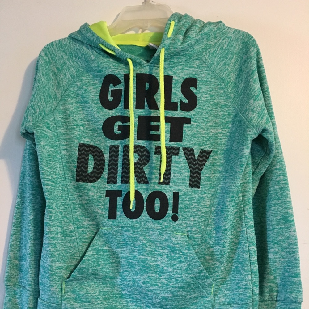 “Girls get dirty too!” Off road Vixens sweatshirt